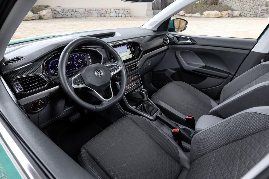 Интерьер Volkswagen T-Cross R-Line 2019 года  (WW) (фото 24 из 54)